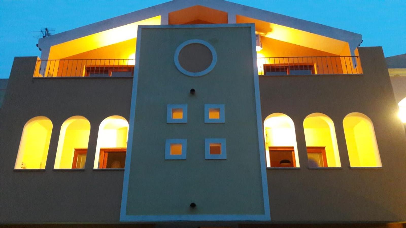 Residence Lu Brandali サンタ・テレーザ・ガッルーラ エクステリア 写真